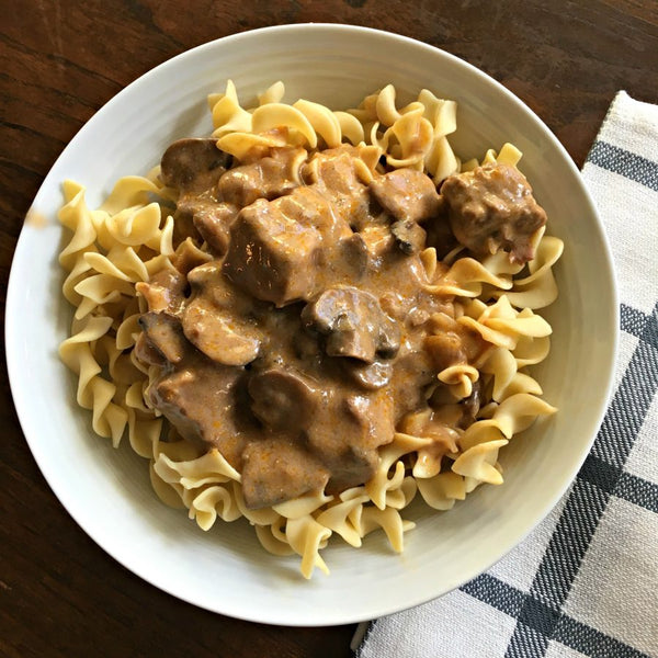 EASY SLOW COOKER BEEF STROGANOFF