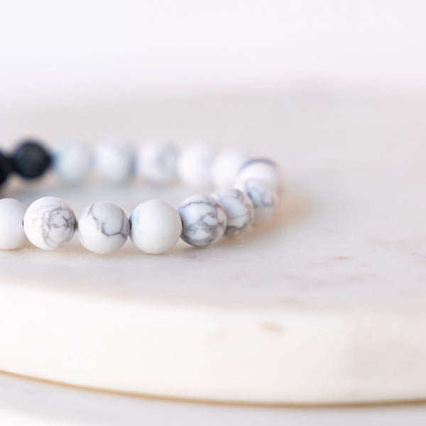 Essential Oil Diffuser Bracelet: Howlite